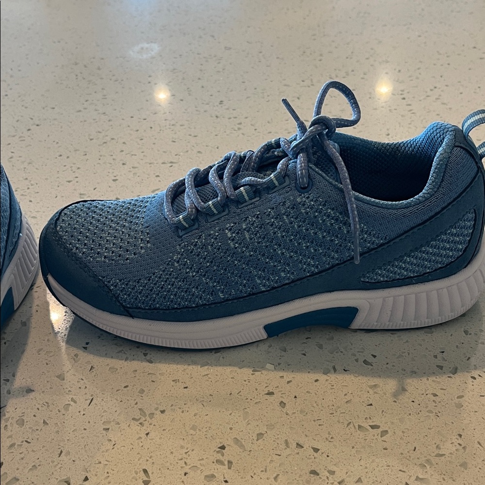 Ortho Feet Ladies Blue Knit Lace-Up Sneakers - Picture 9 of 11